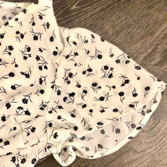 White with Black Florals Blouse - Picture 5 of 5